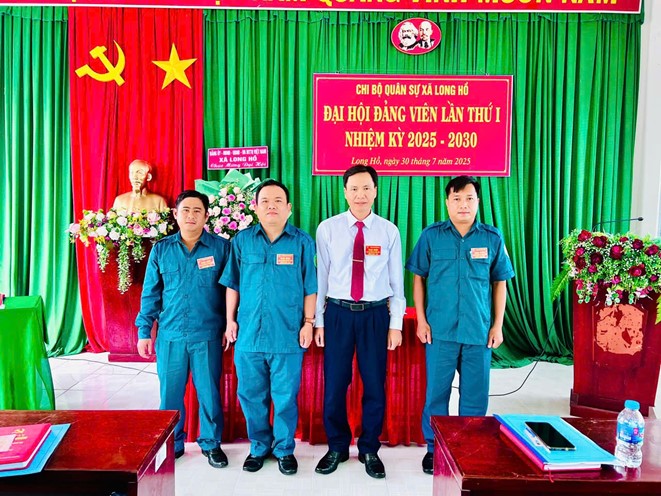 Chi bộ cơ sở quân sự xã Long Hồ tổ chức đại hội đảng viên lần thứ I nhiệm kỳ 2025 - 2030